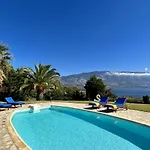 Dionysos, Spartia, Kefalonia Βίλα *