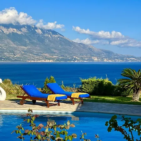 Dionysos, Spartia, Kefalonia Βίλα